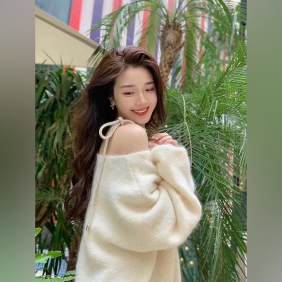 ROCHA ROMA Straight Neck Rhinestone Bow Off-The-Shoulder Alpaca Sweater Cream - Picture 2 of 15